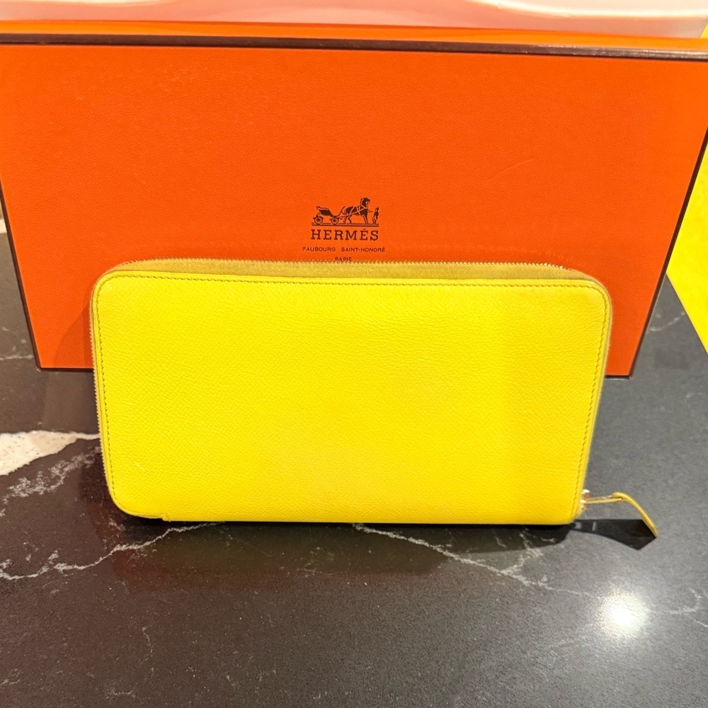 Hermes Silk-in, Azap Zipped Wallet EUC - Picture 1 of 9